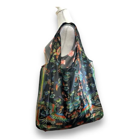 JOHNNY WAS Cruise Travel Beach Pool Floral Print Foldable Nylon Bag 5x5” NWOT - Picture 10 of 16